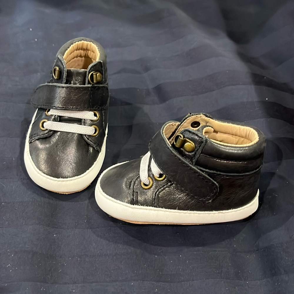 Little bipsy baby hi-top sneakers